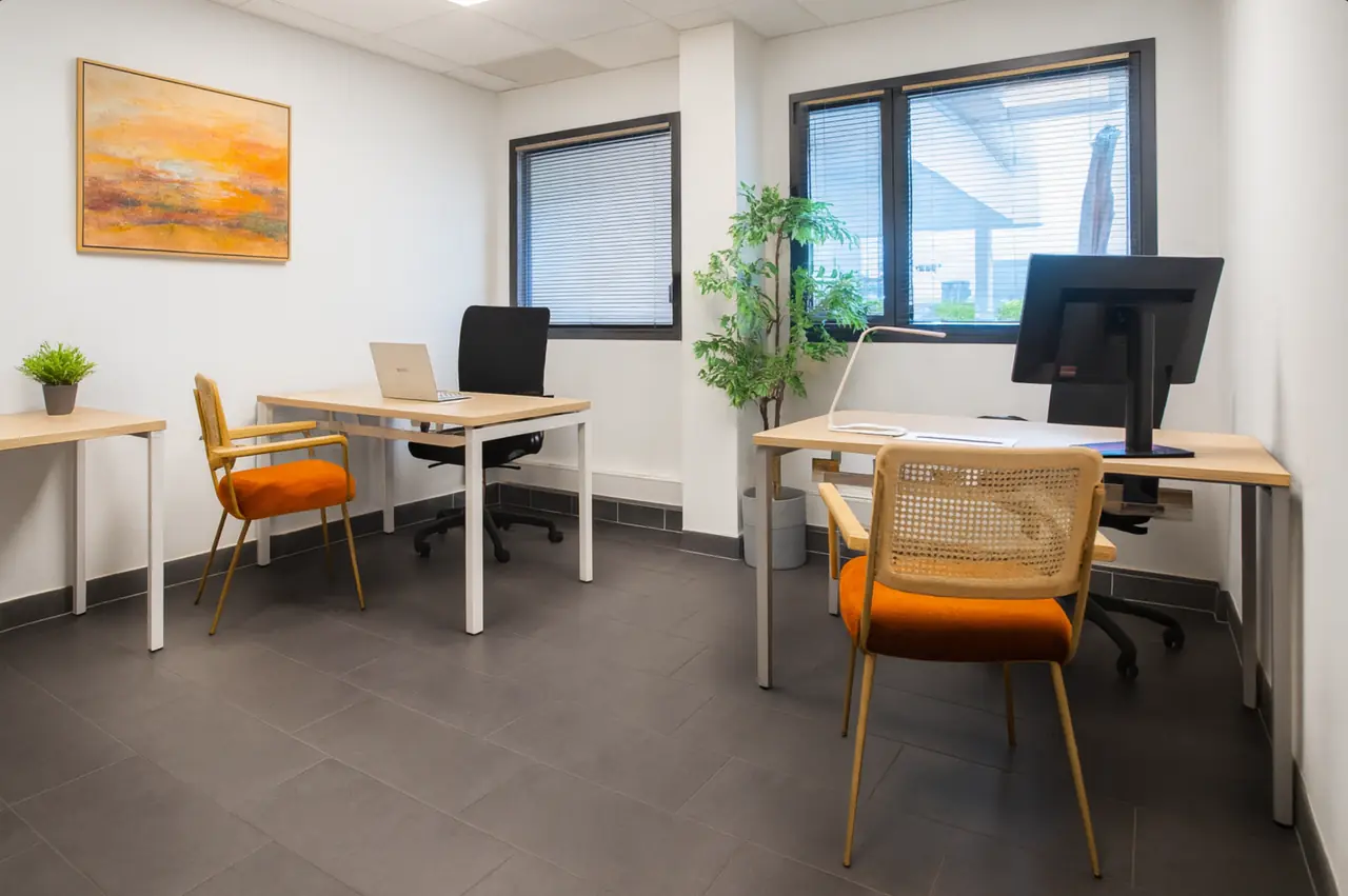 Bureau équipé à Montpellier pour recevoir un client dans le cadre d’une domiciliation d’entreprise